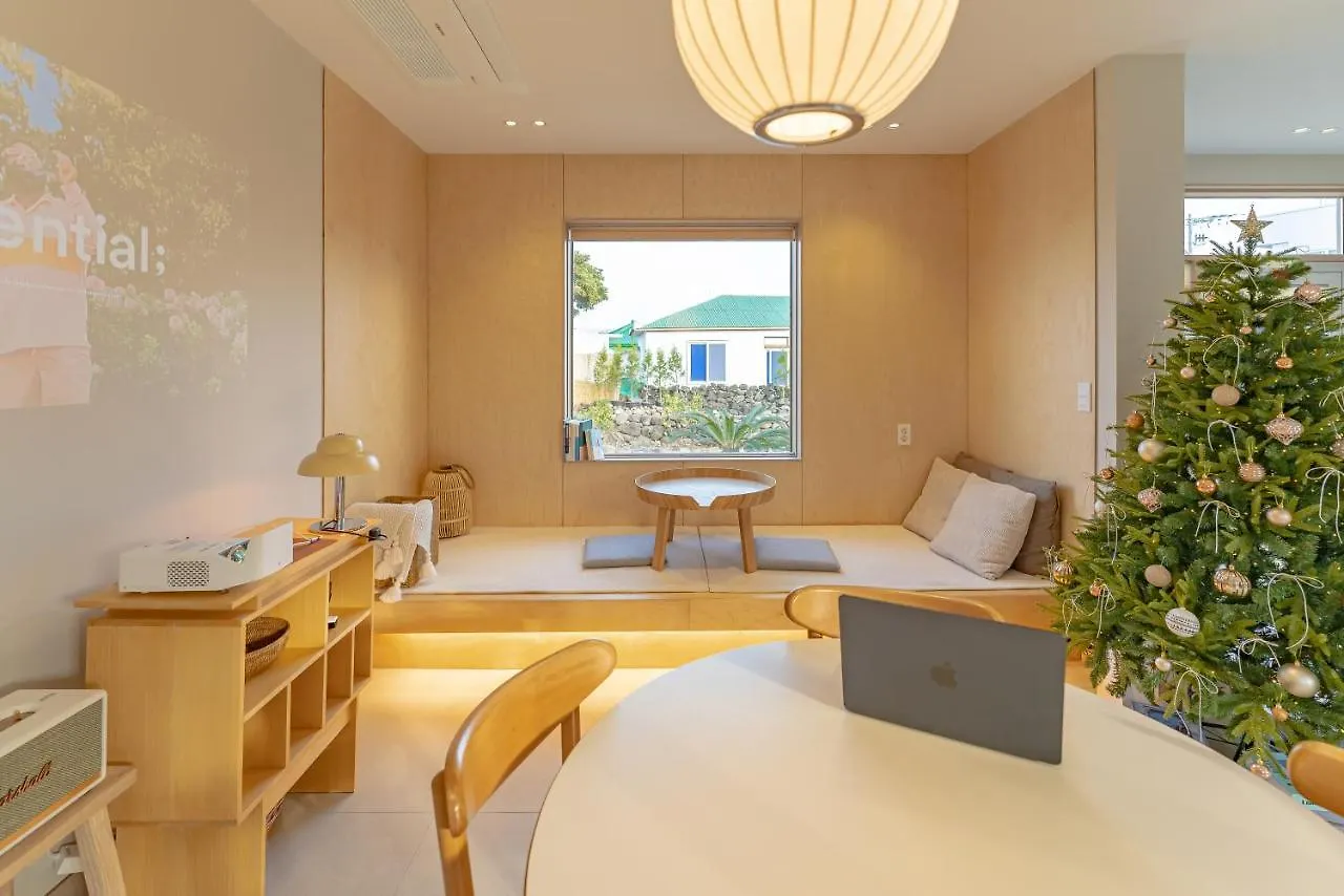 Aewol Gilro Villa Jeju South Korea